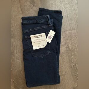 Good American Always Fits Good Legs Cigarette Jeans